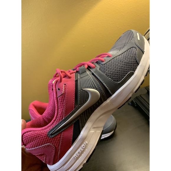NIKE Shoes Women's 10 Pink/Gray Dart 10 Running Athletic Gym 580427 - Picture 2 of 9